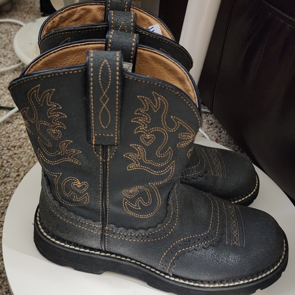 Ariat Fatbaby Western Tan and Navy Boots